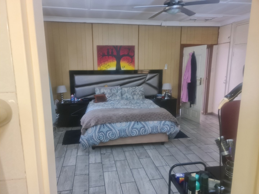 4 Bedroom Property for Sale in Oos Einde North West